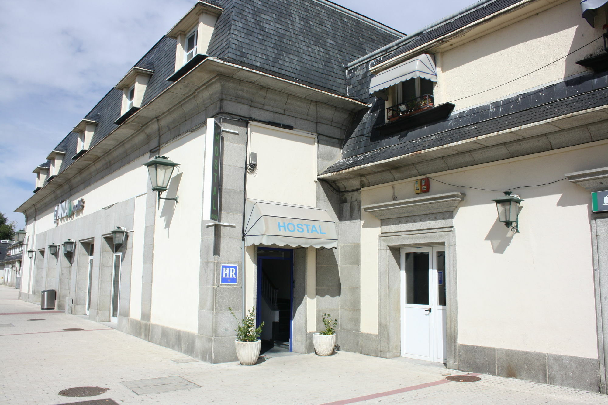 Hostal La Estacion Авила Экстерьер фото