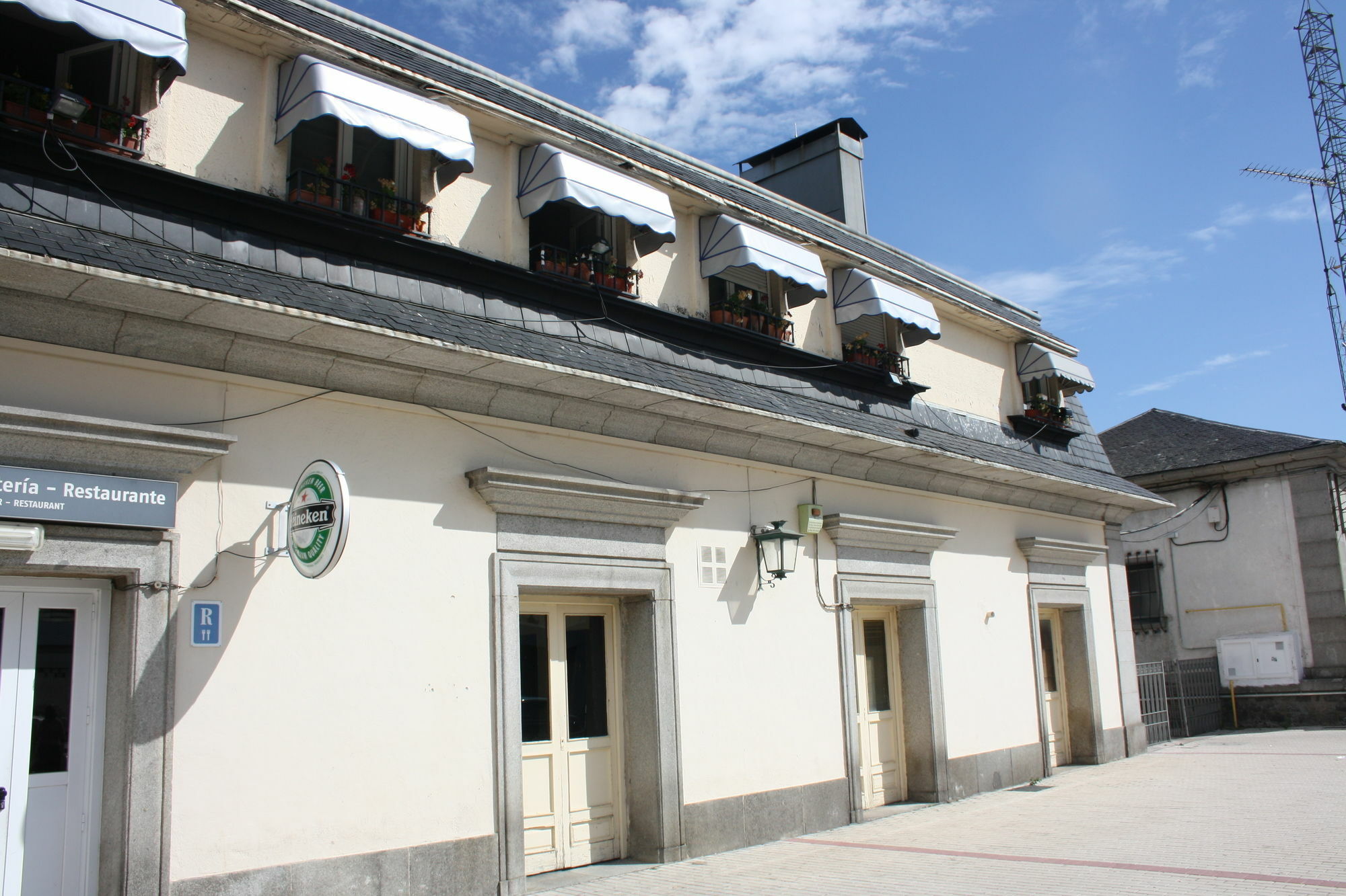 Hostal La Estacion Авила Экстерьер фото